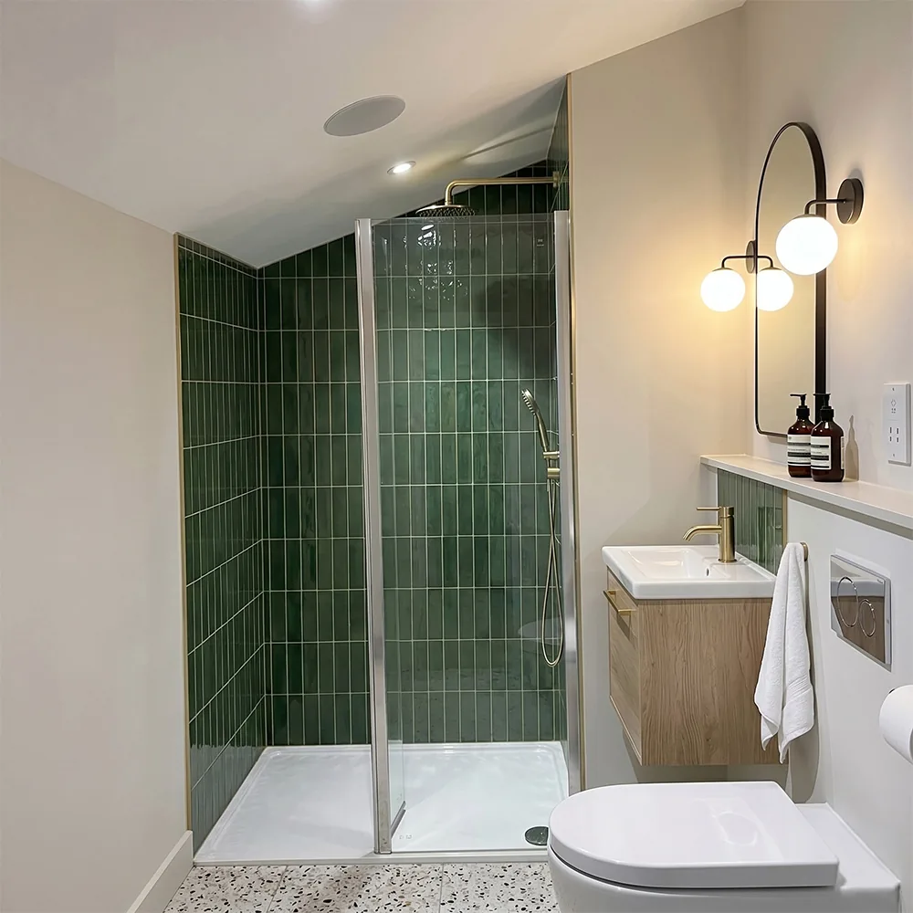 En-Suite & Compact Space Installation